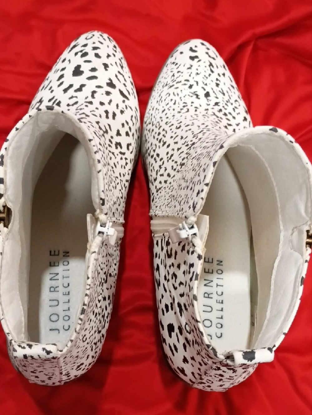 Journee Collection White with Black Spotted Print Ankle Booties - Picture 6 of 10